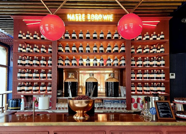 Wiśniewski – mono bar dla miłośników wiśniówki w sercu Katowic
